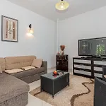 Six-bedroom In
