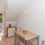 Six-bedroom In