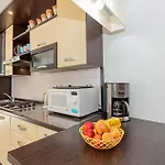 Six-bedroom In