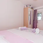 Holiday home Six-bedroom In Sibenik