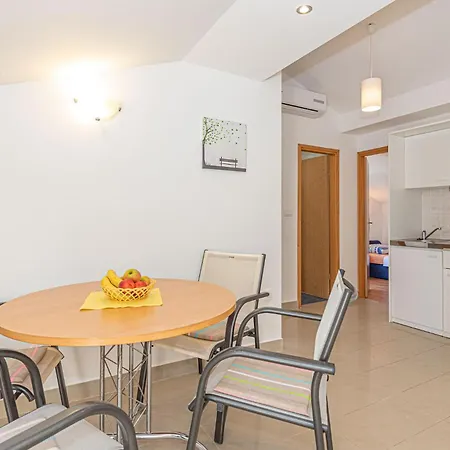 Casa vacanze Six-bedroom In Šibenik