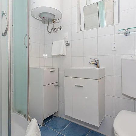 Beautiful Home In Sibenik With Wifi *