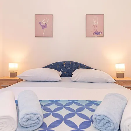 Six-bedroom In * Šibenik