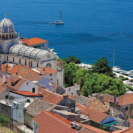 Beautiful Home In Sibenik With Wifi *