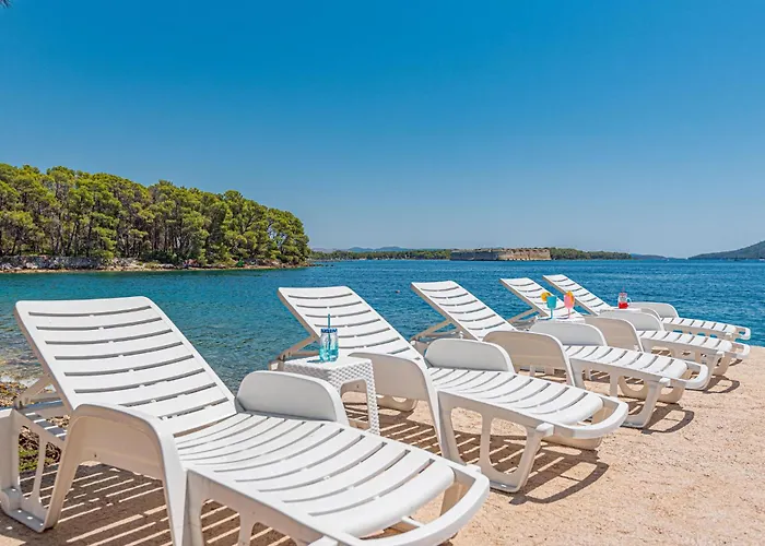 בית נופש Six-bedroom In