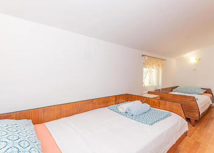 Six-bedroom In Dom wakacyjny